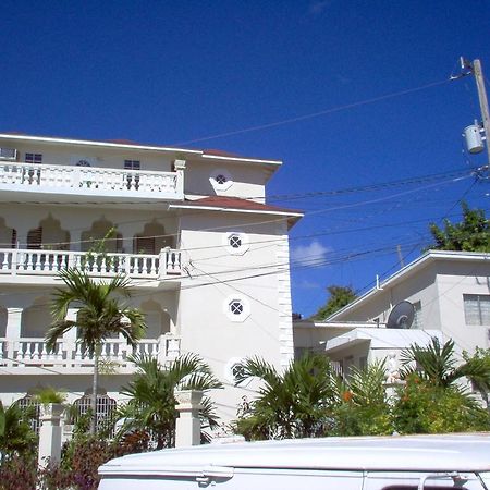 מונטגו ביי Bethel Court Guesthouse מראה חיצוני תמונה