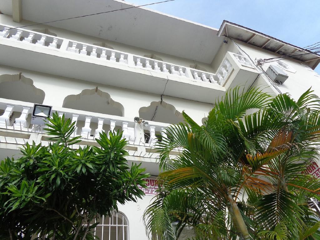 מונטגו ביי Bethel Court Guesthouse מראה חיצוני תמונה
