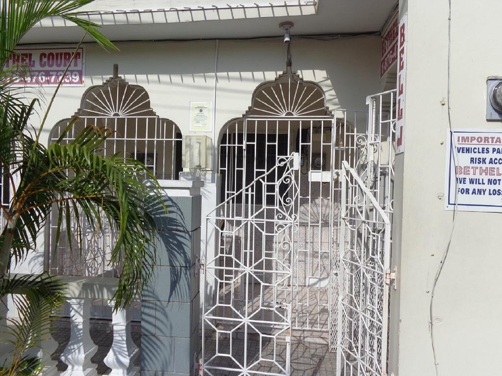 מונטגו ביי Bethel Court Guesthouse מראה חיצוני תמונה